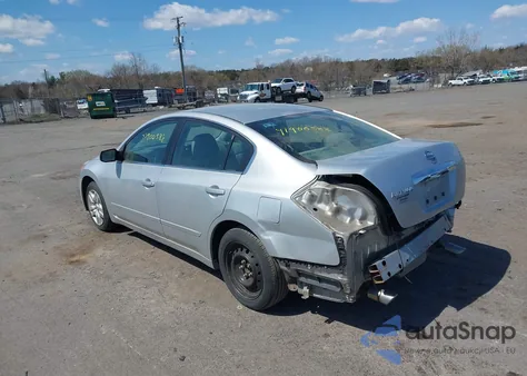 2010 Nissan Altima 2.5 z USA, uszkodzony, nr VIN 1N4AL2AP4AN544322